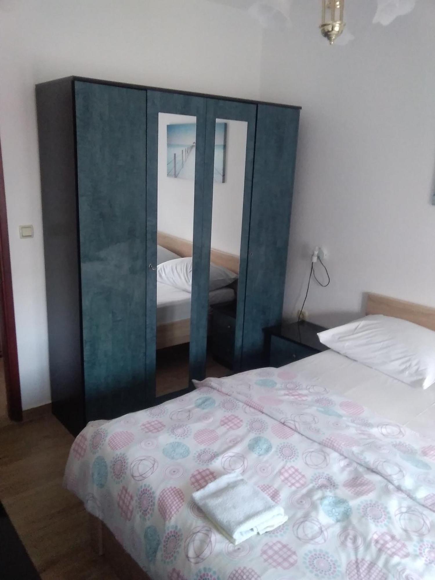 Guesthouse Martina Сень Экстерьер фото
