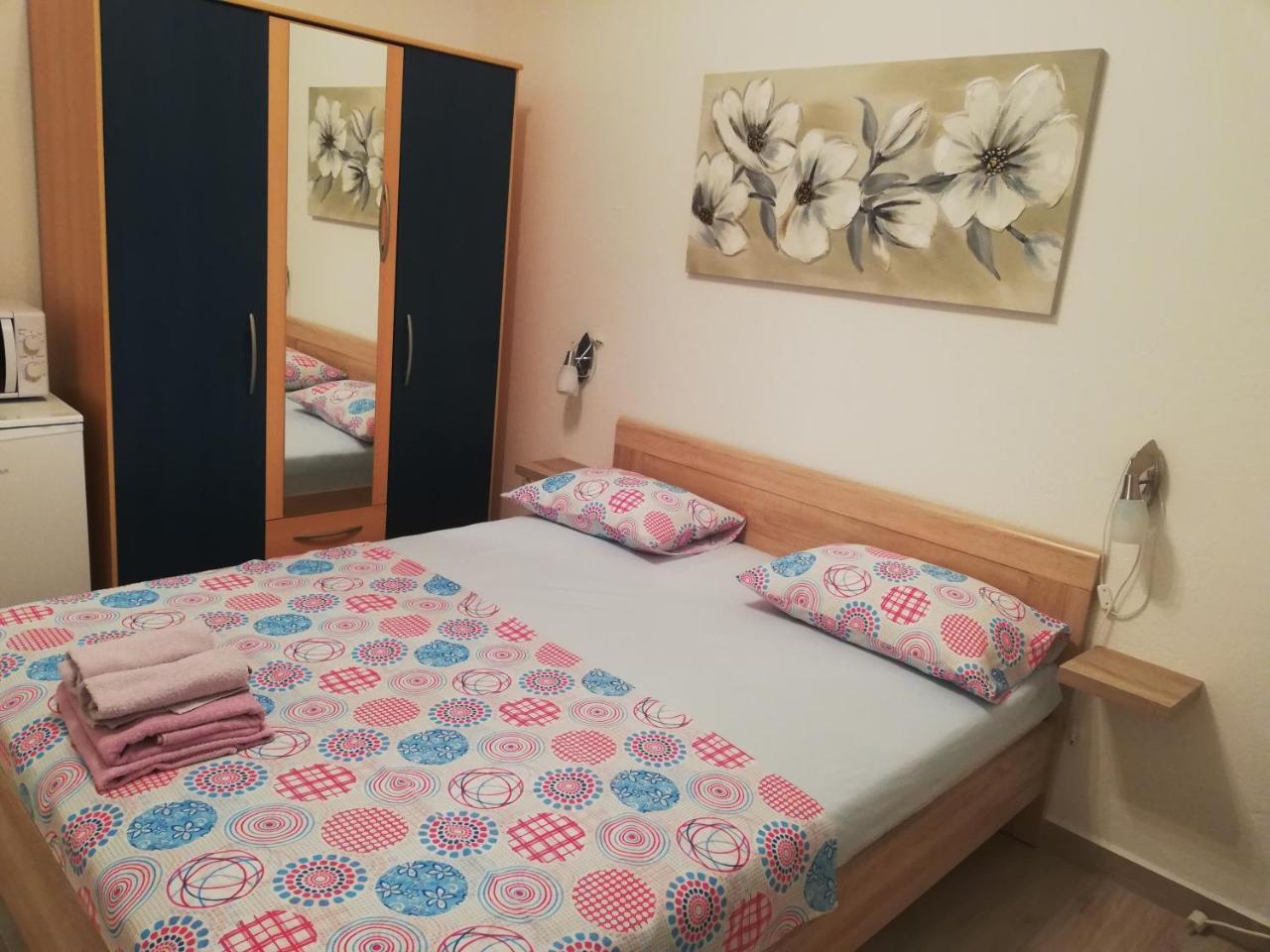 Guesthouse Martina Сень Экстерьер фото